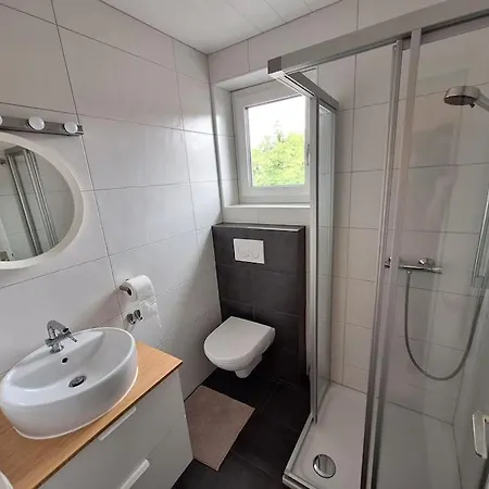 Apartment Sonnige Mit Balkon